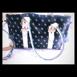 Dooney & Bourke small satchel